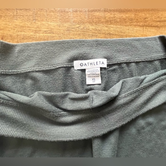 ATHLETA | 2 for 1 wide neck/off shoulder women’s XS lightweight cotton. Like new - Picture 6 of 6